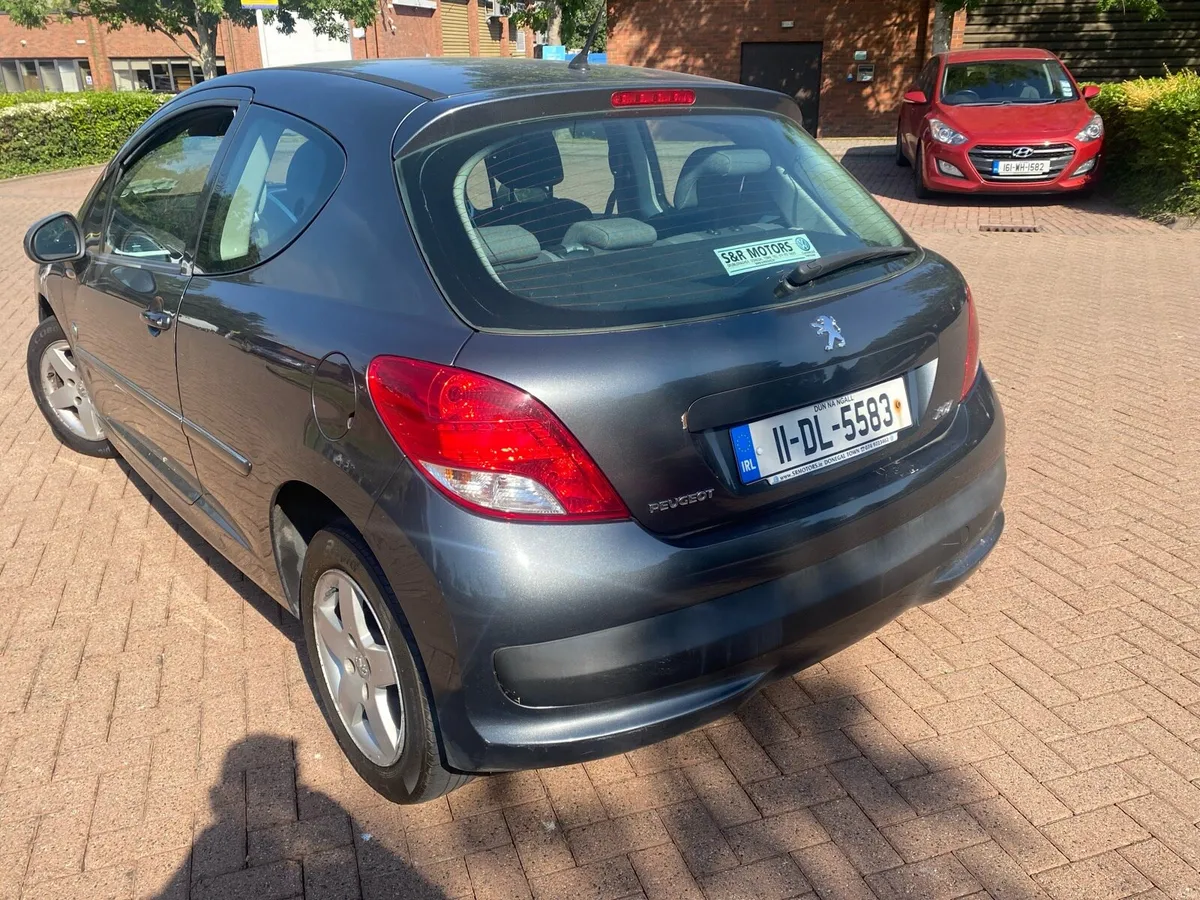 Peugeot 207 - Image 3