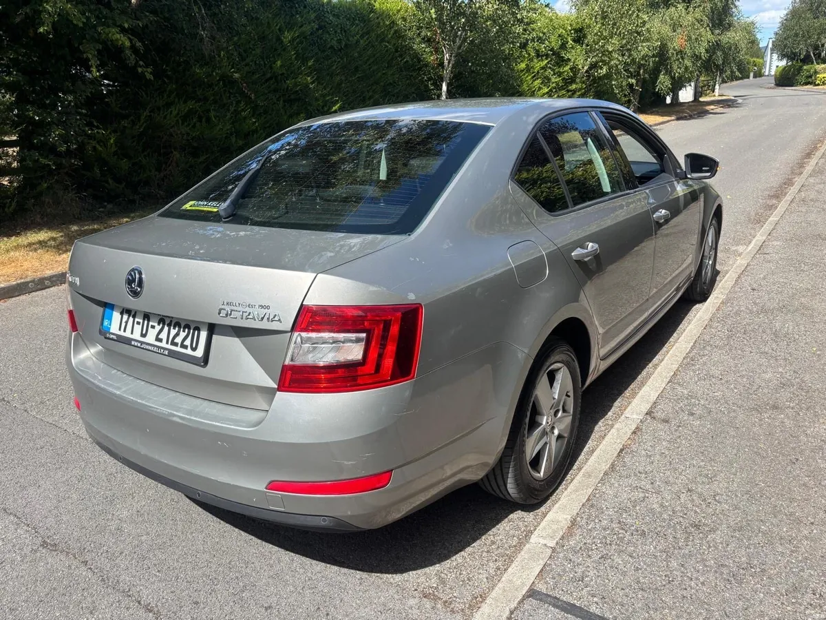 Octavia 1.6TDI AUTO!! NCT 02/27! Tax 01/27! - Image 5