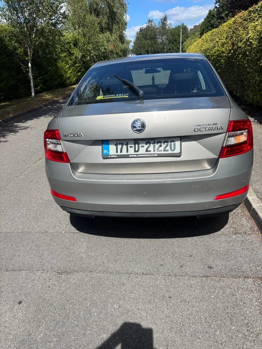 Octavia 1.6TDI AUTO!! NCT 02/27! Tax 01/27! - Image 6