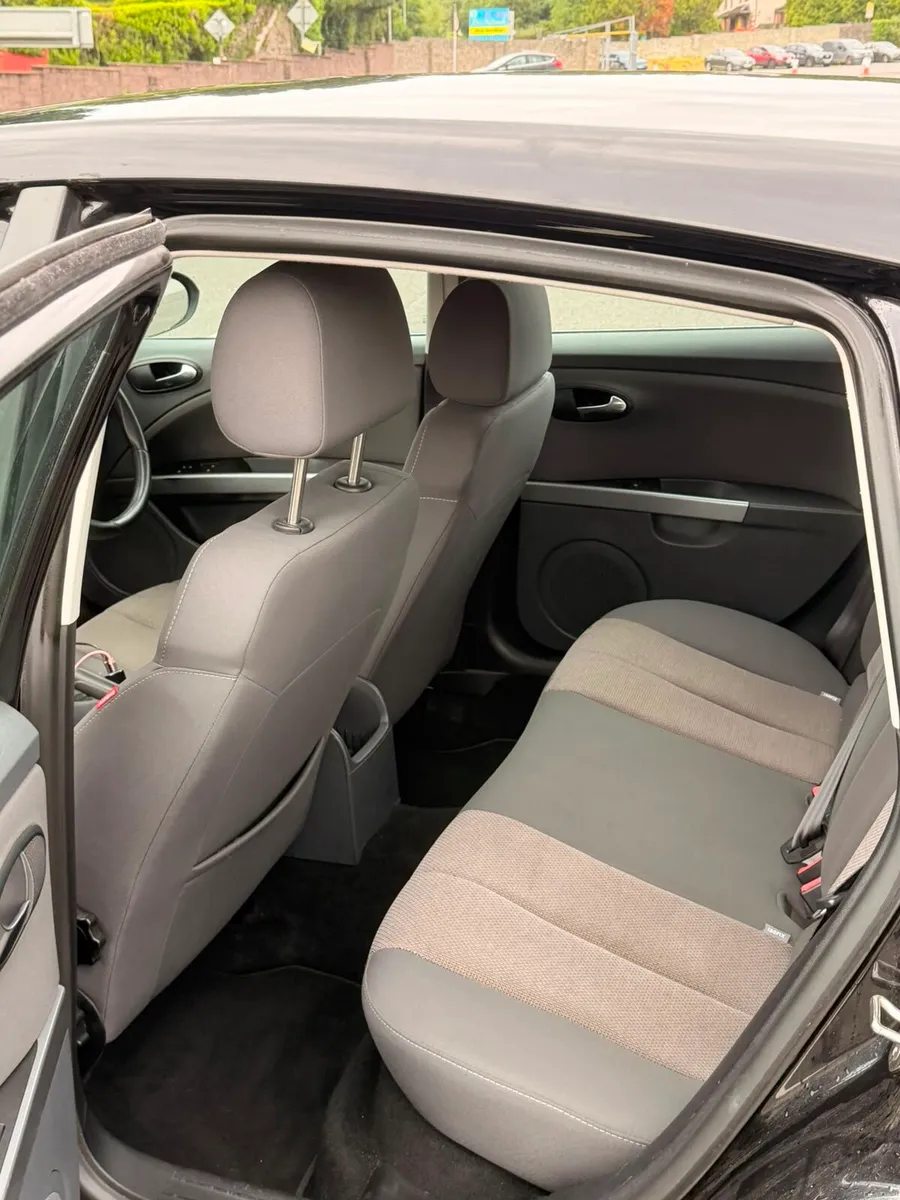 Seat Leon 1.9 Diesel-Low Miles 155 - Image 6