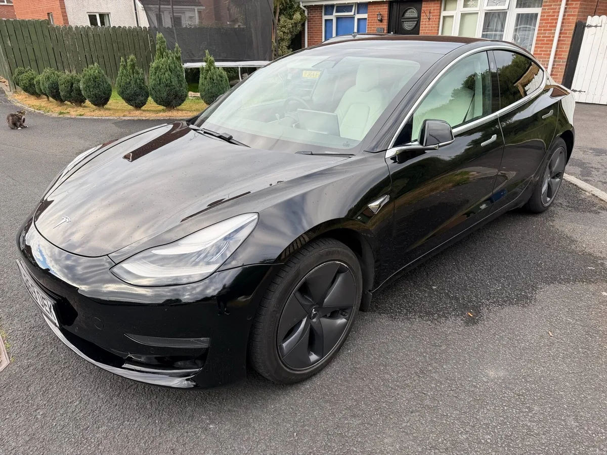 Tesla Model 3 Long Range AWD - Image 1