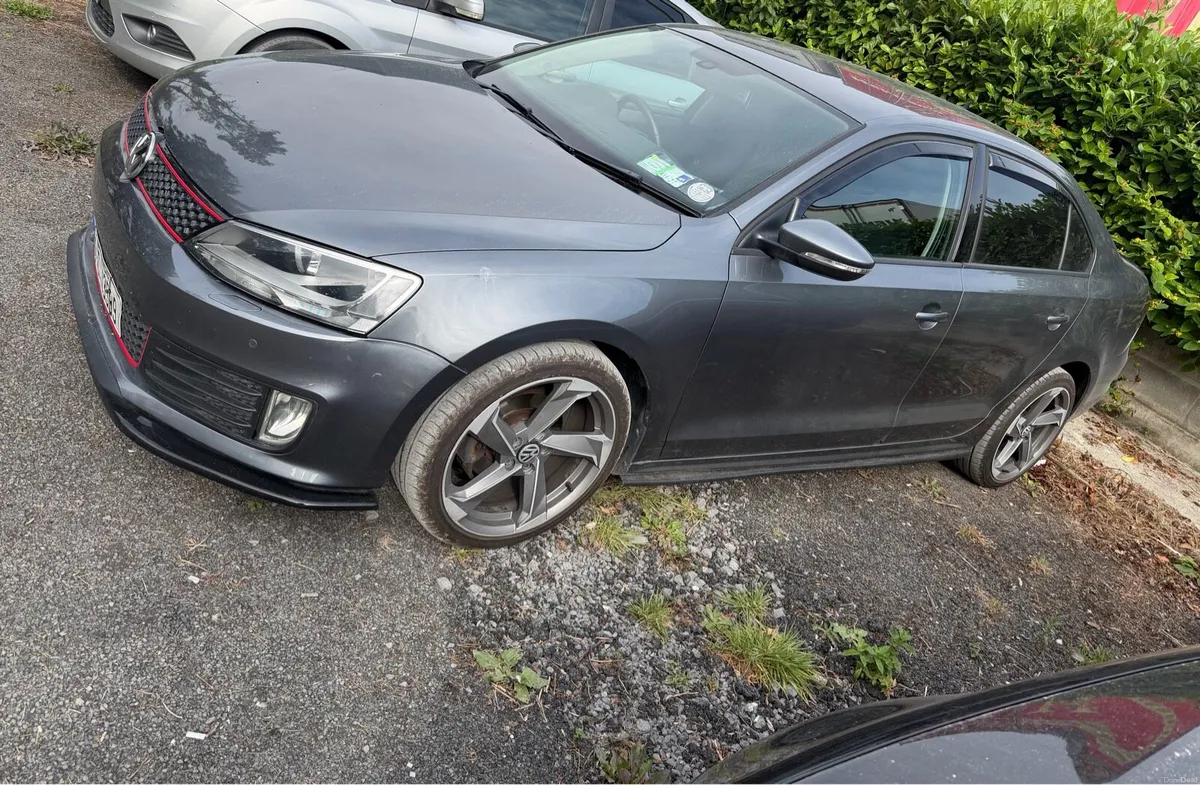 Volkswagen Jetta 2012 - Image 1