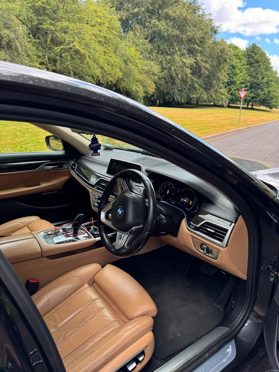 BMW 730D - Image 1