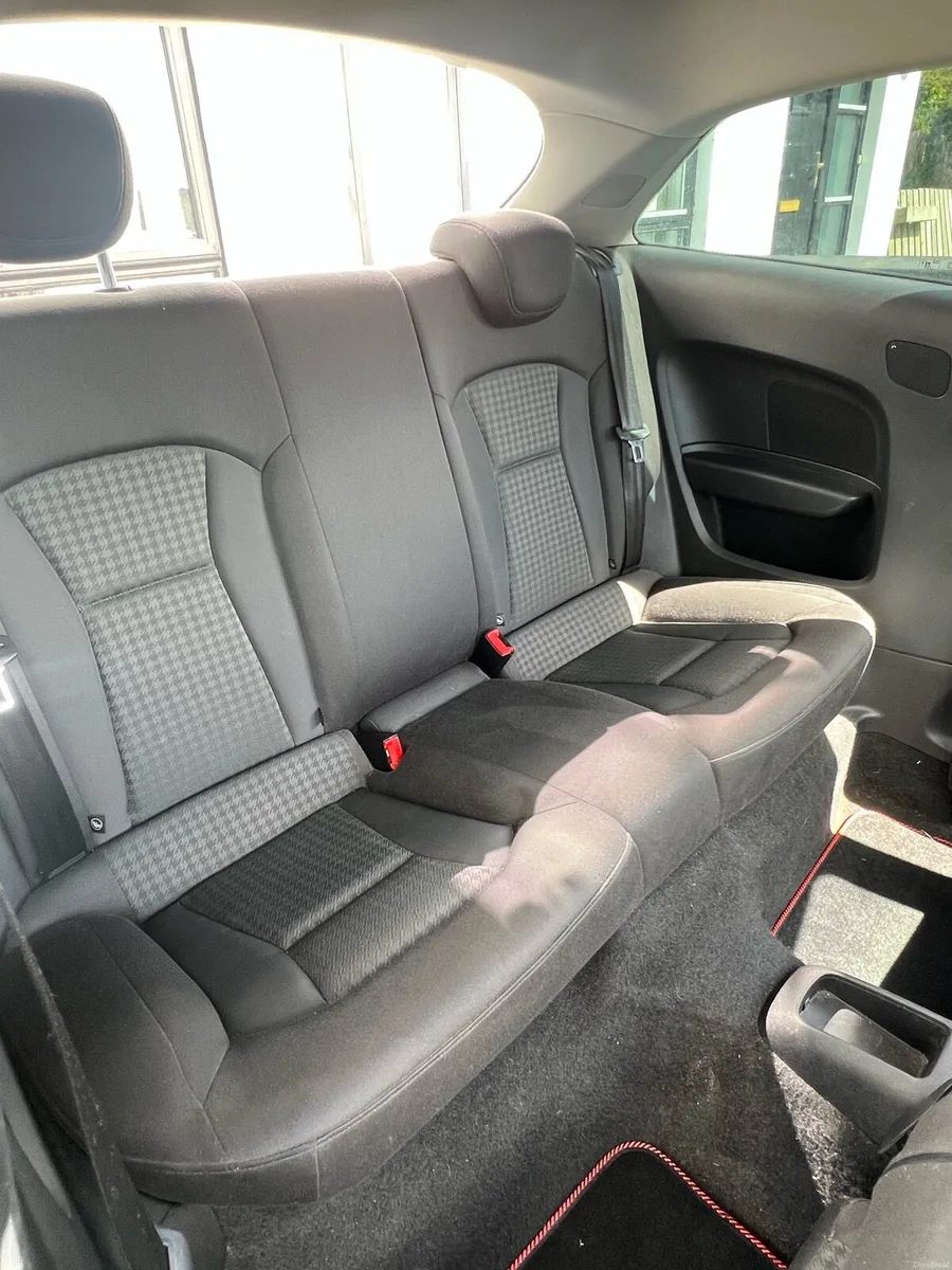 AUDI A1 - Image 6