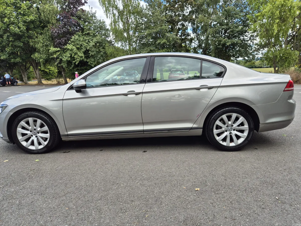 Lovely Volkswagen Passat 2015 TAXED & TESTED - Image 5