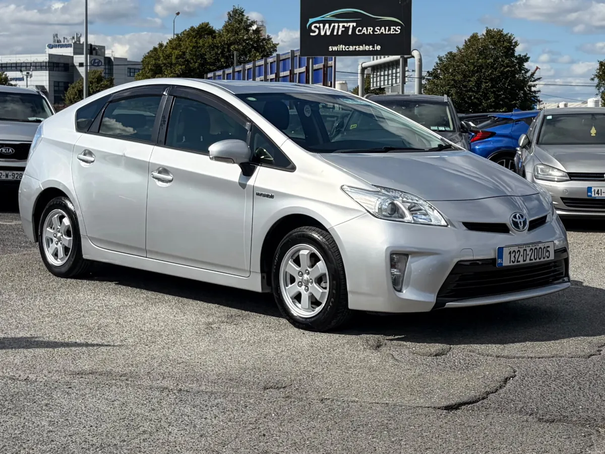 2013 Toyota Prius 1.8 Hybrid Auto Nct 05/27 - Image 1