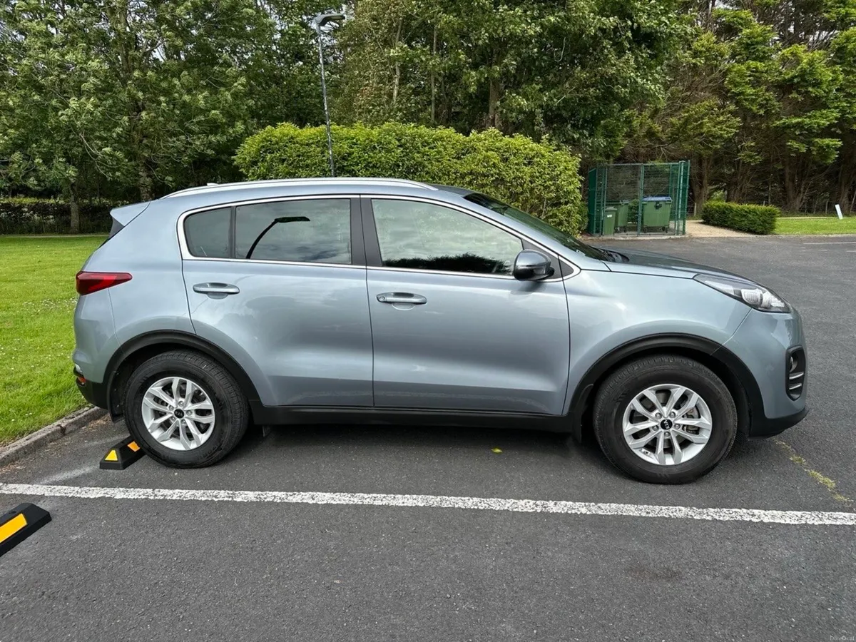 KIA SPORTAGE - Image 5