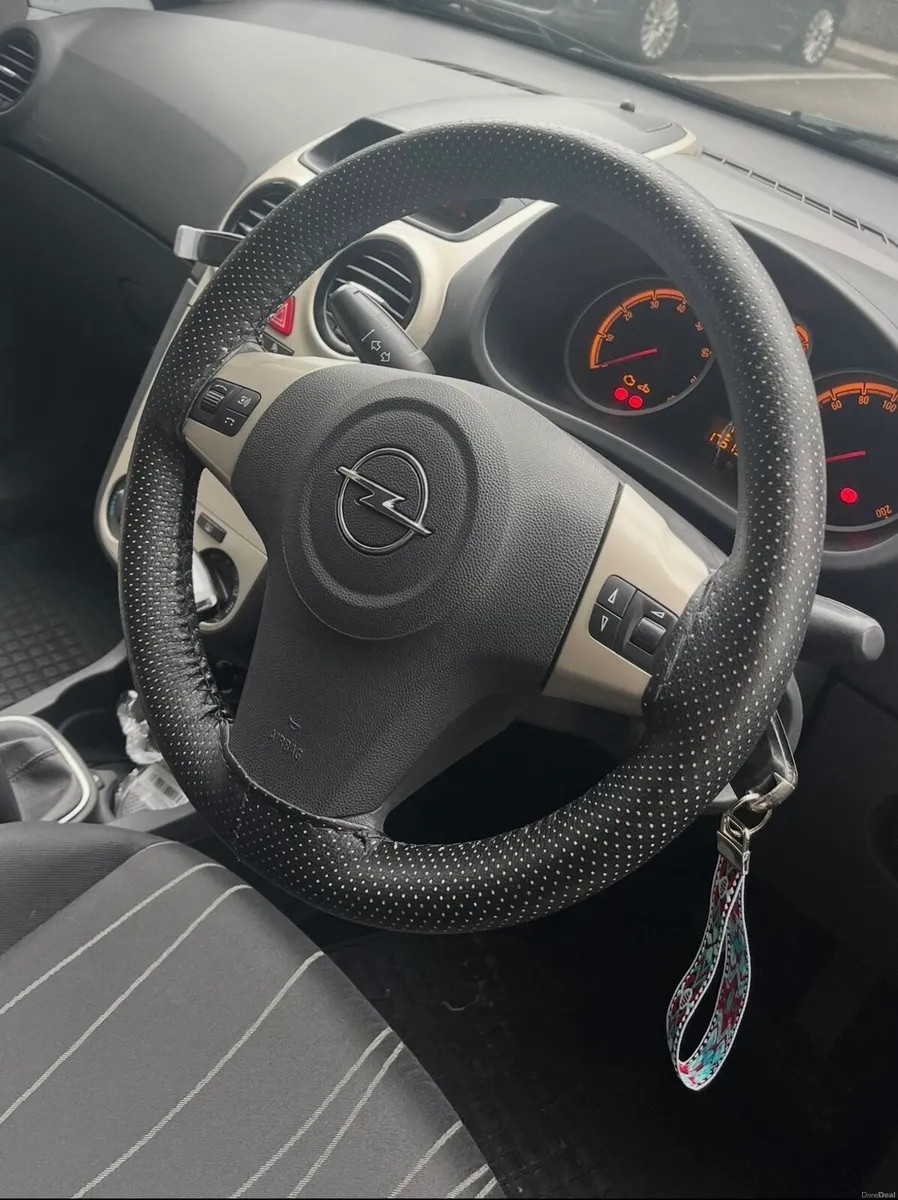 Opel Corsa 1.2 petrol 2008 - Image 3