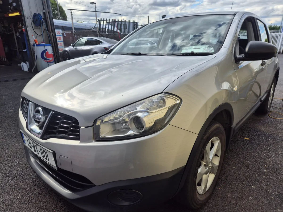Lovely Nissan Qashqai 2013 4 WHEEL DRIVE - Image 3