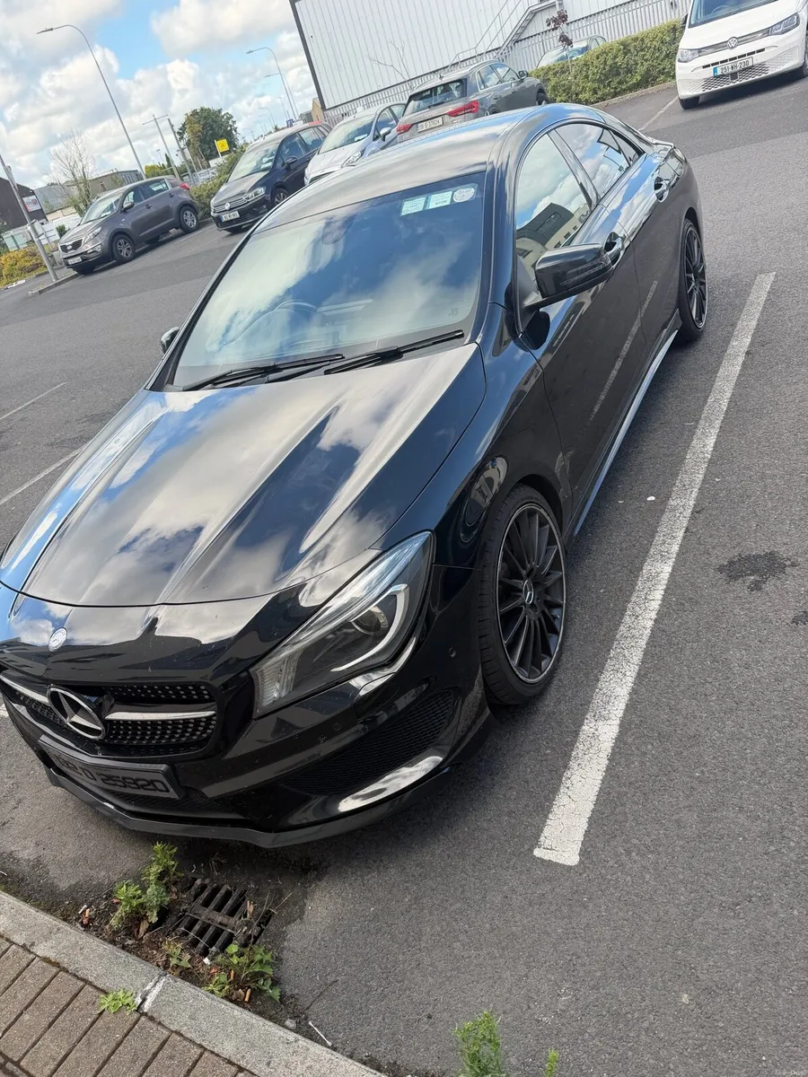 Mercedes - Image 1