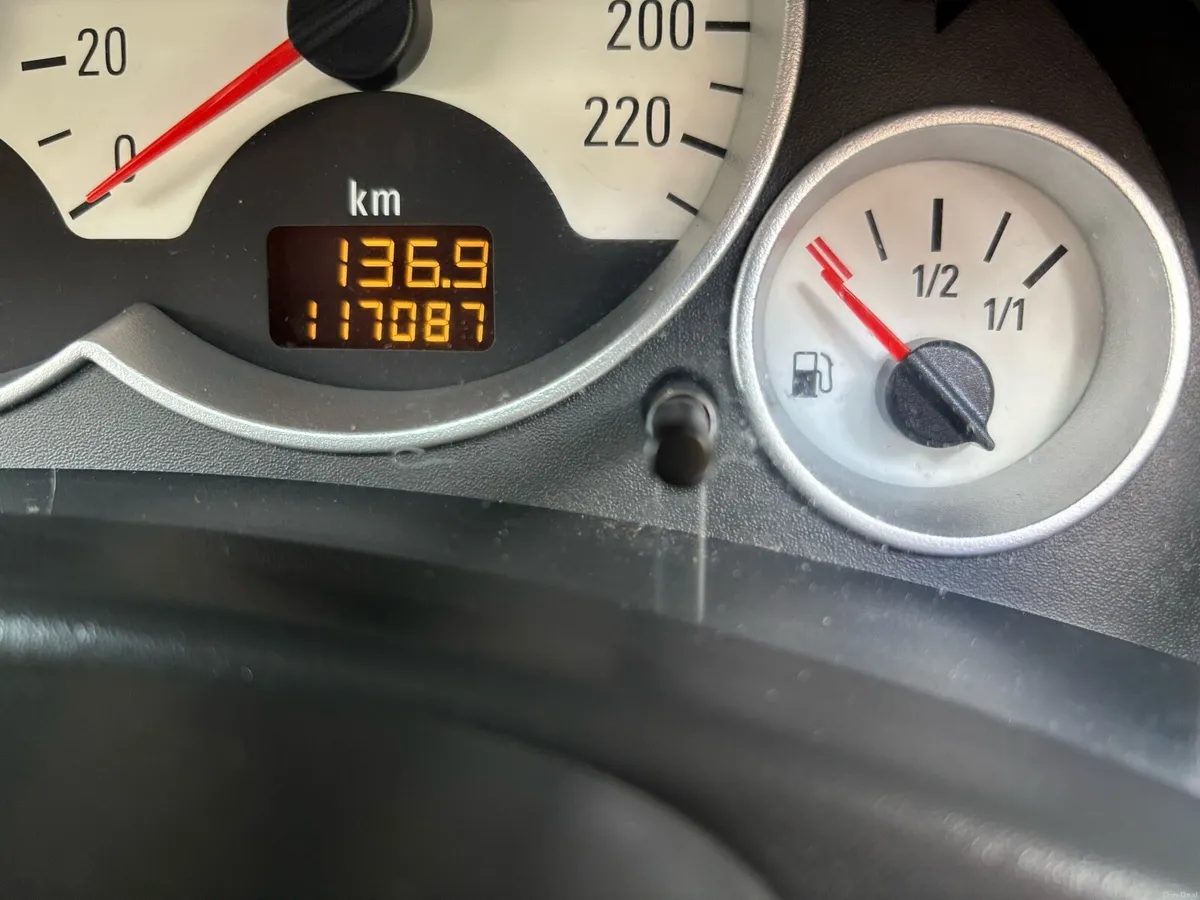2006 Opel Corsa 1.2 Automatic - Image 3