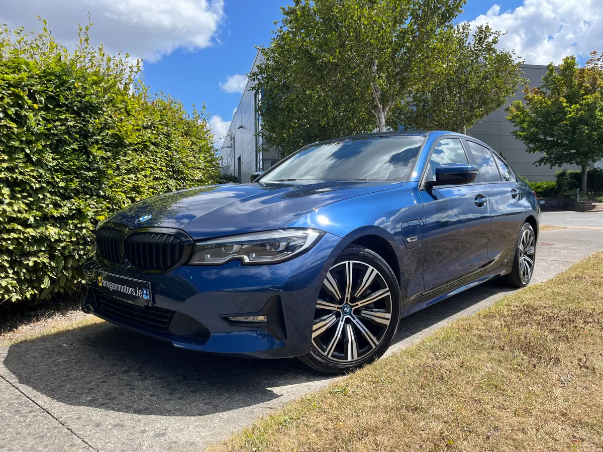 BMW 3-Series 2022 SE PRO*Phev* - Image 6
