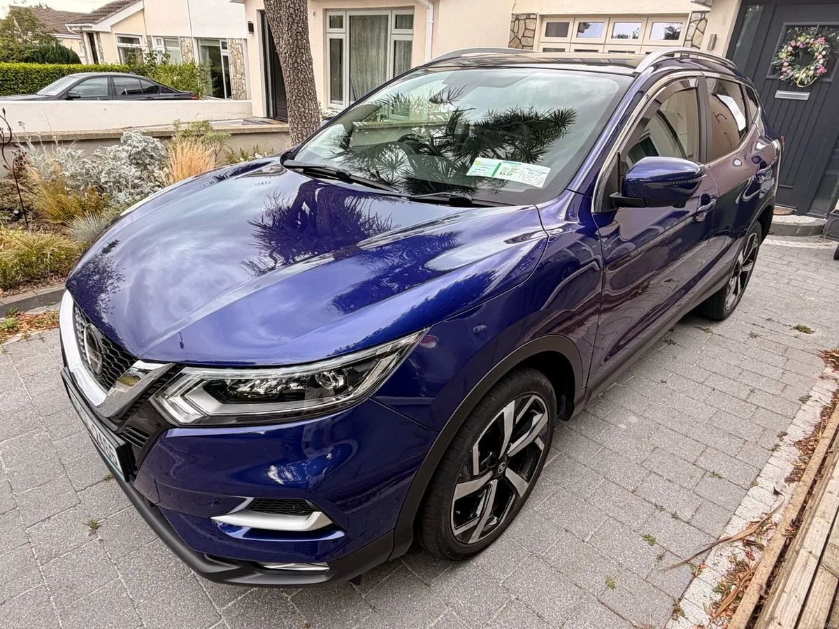Nissan Qashqai 1.5 DCI Tekna - Panoramic Roof - Image 3