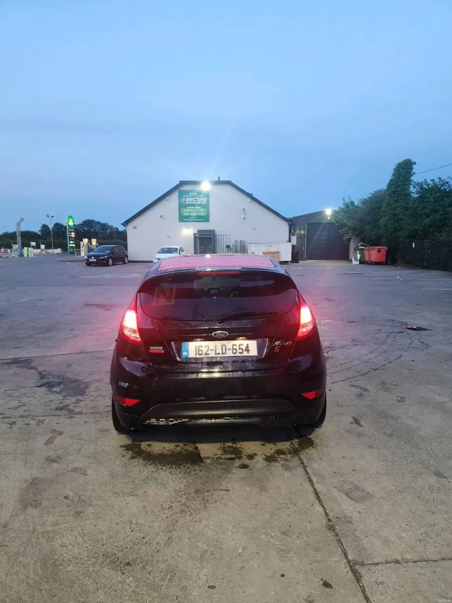 Ford fiesta black edition - Image 4