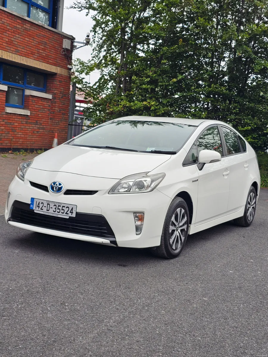 Toyota Prius 2014 Automatic - Image 6