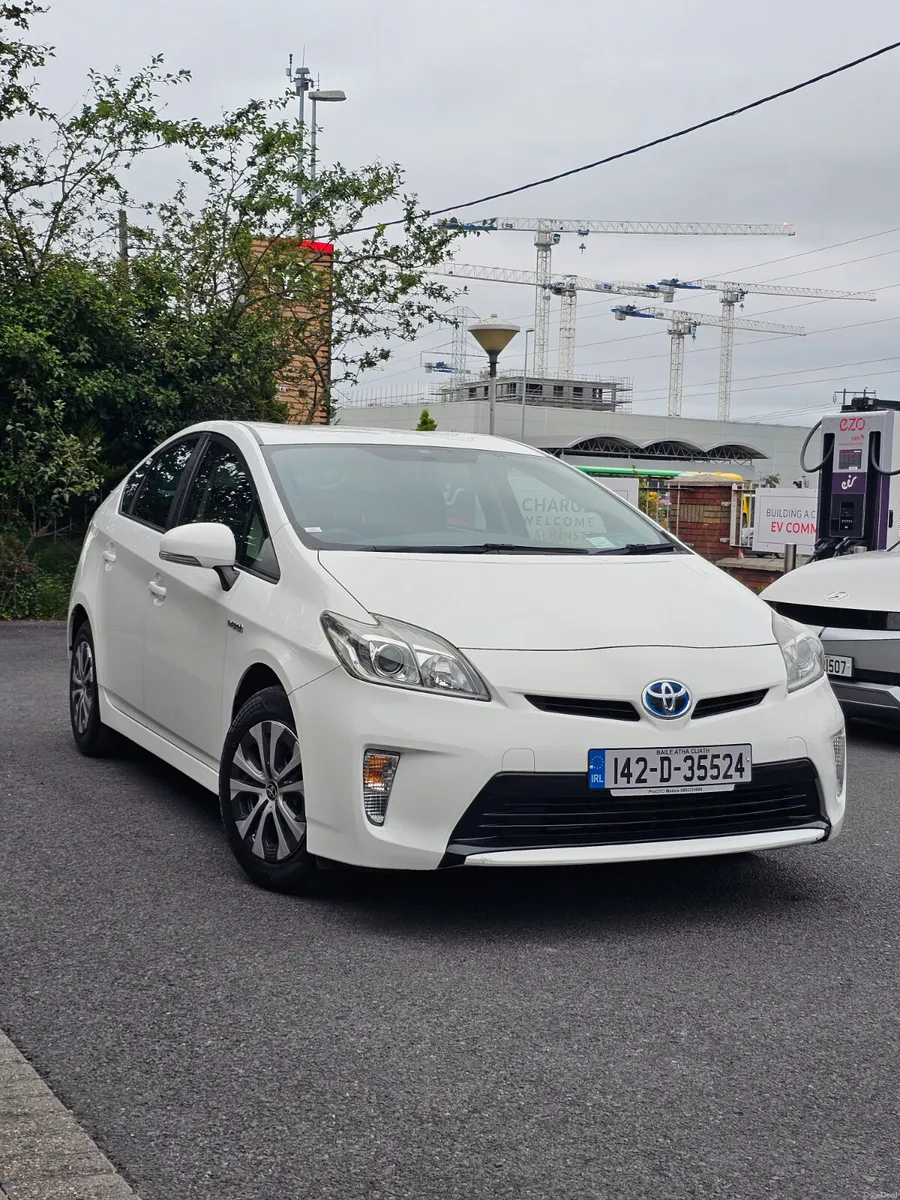Toyota Prius 2014 Automatic - Image 4