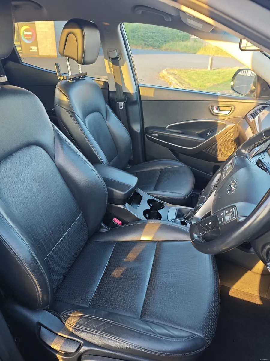 Car - Image 5