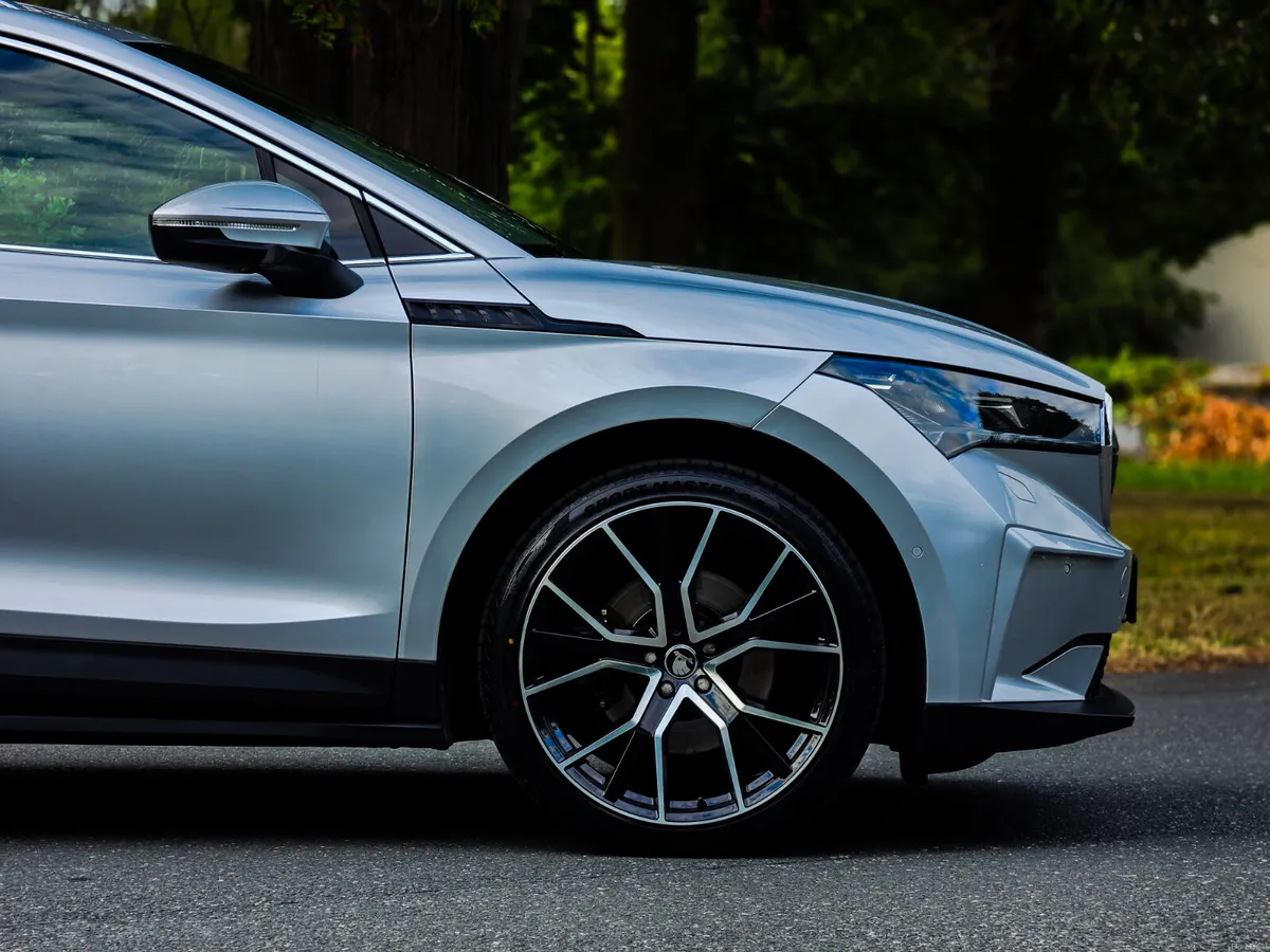 2022 SKODA ENYAQ 132KW 60 LOFT 62KWH Sport SE Loft - Image 4