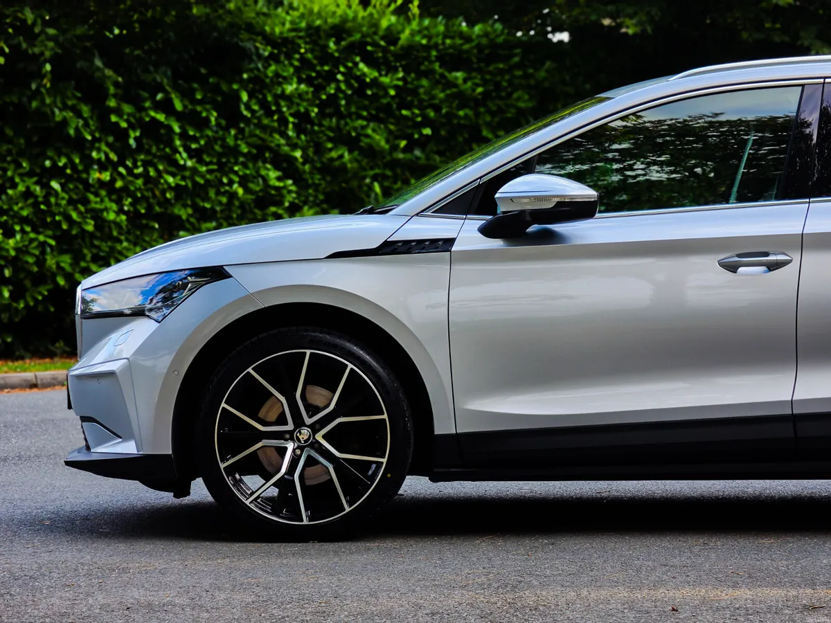 2022 SKODA ENYAQ 132KW 60 LOFT 62KWH Sport SE Loft - Image 6