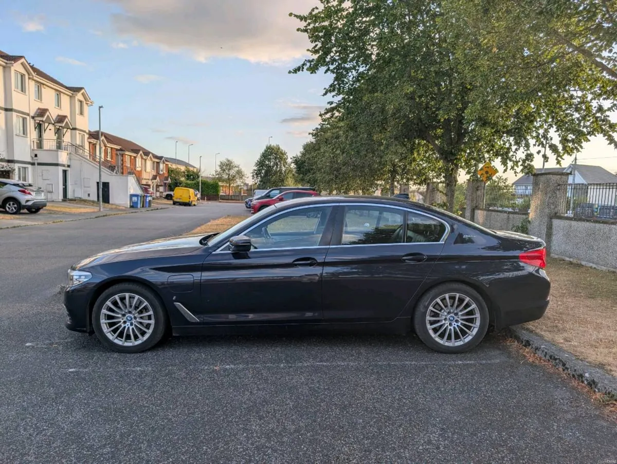 BMW 530e SE Plug in Hybrid - Image 3