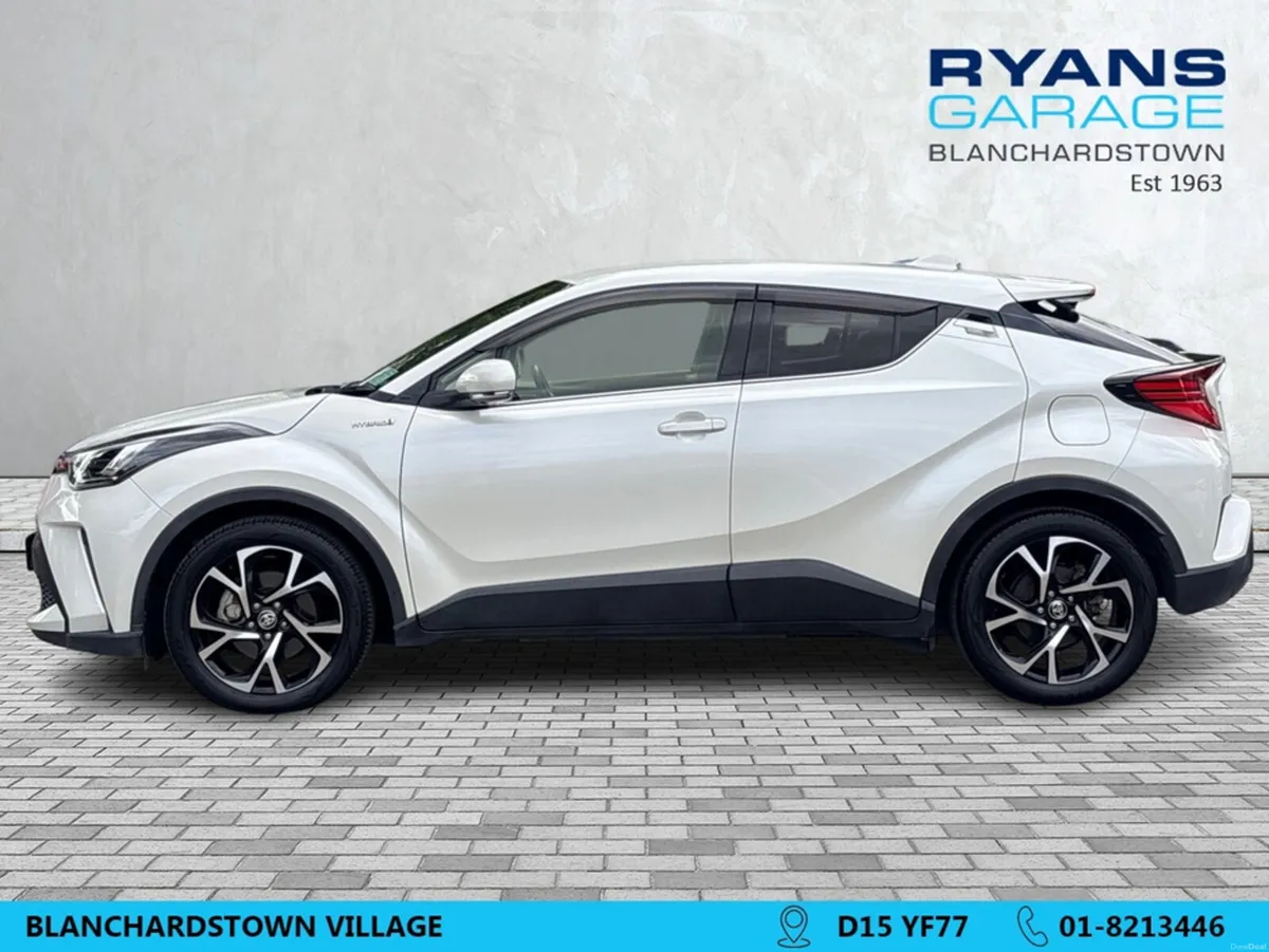 Toyota C-HR 1.8 PETROL HYBRID AUTOMATIC 5DR - Image 4