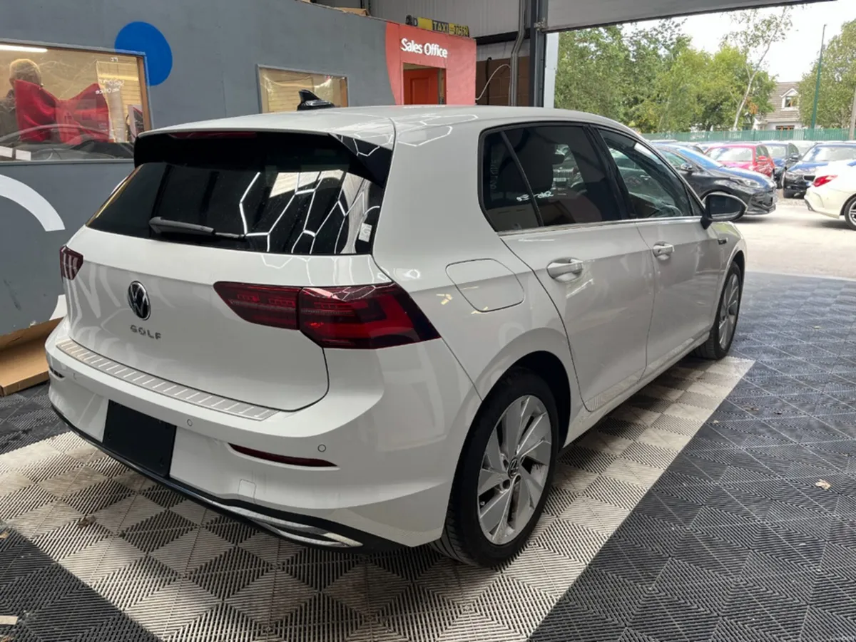 Volkswagen Golf 2023 VOLKSWAGEN GOLF TDI 2.0 AUTOM - Image 2