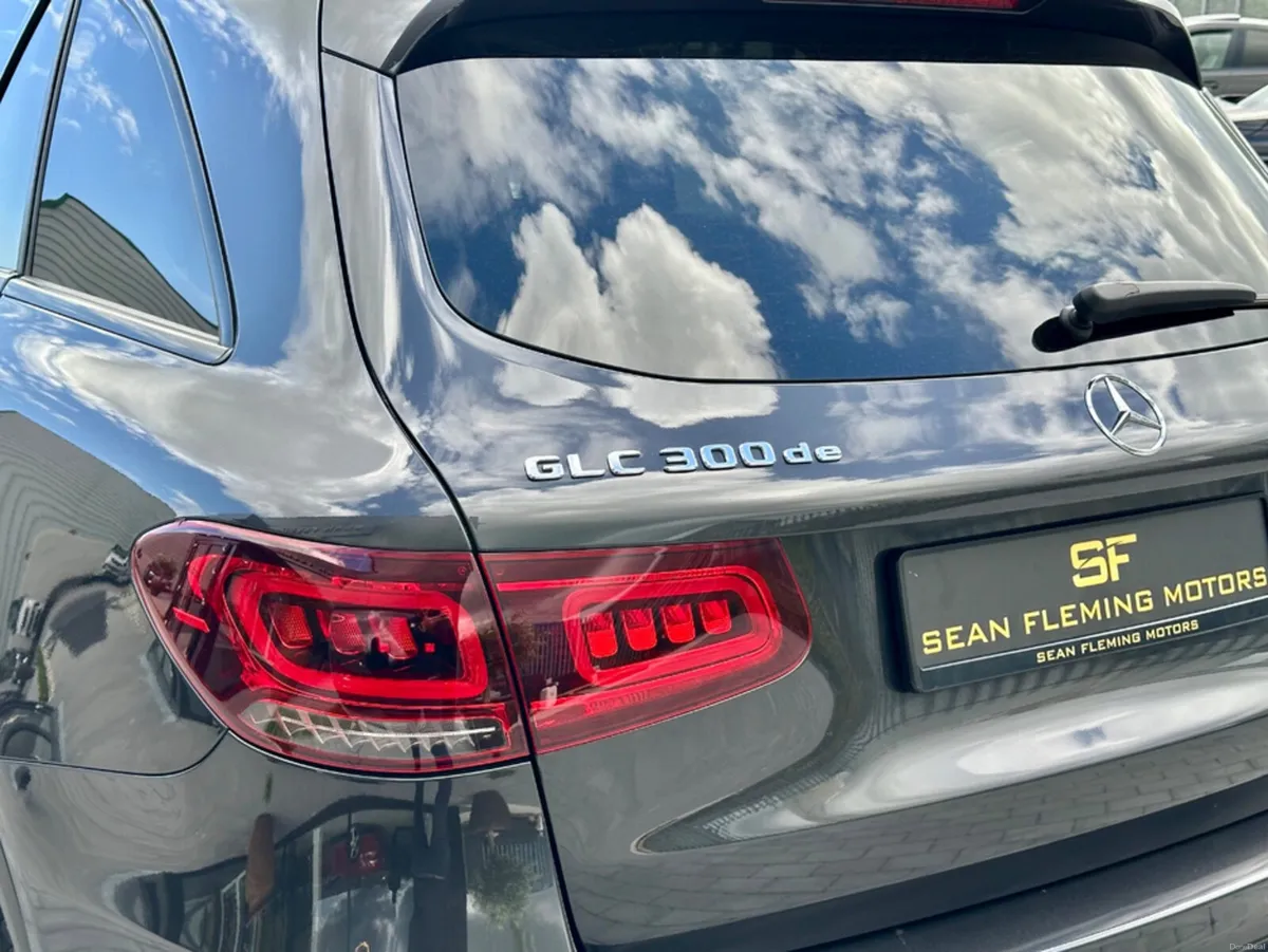 Mercedes-Benz GLC PREMIUM PLUS GLC300DE - Image 6