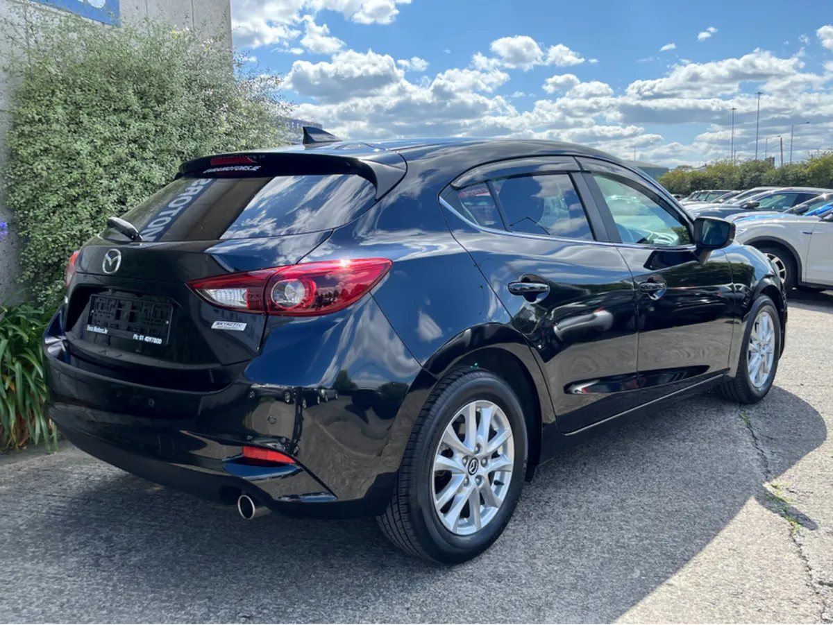 Mazda Axela MAZDA3 S AUTOMATIC 1.5 PETROL //VERY L - Image 4