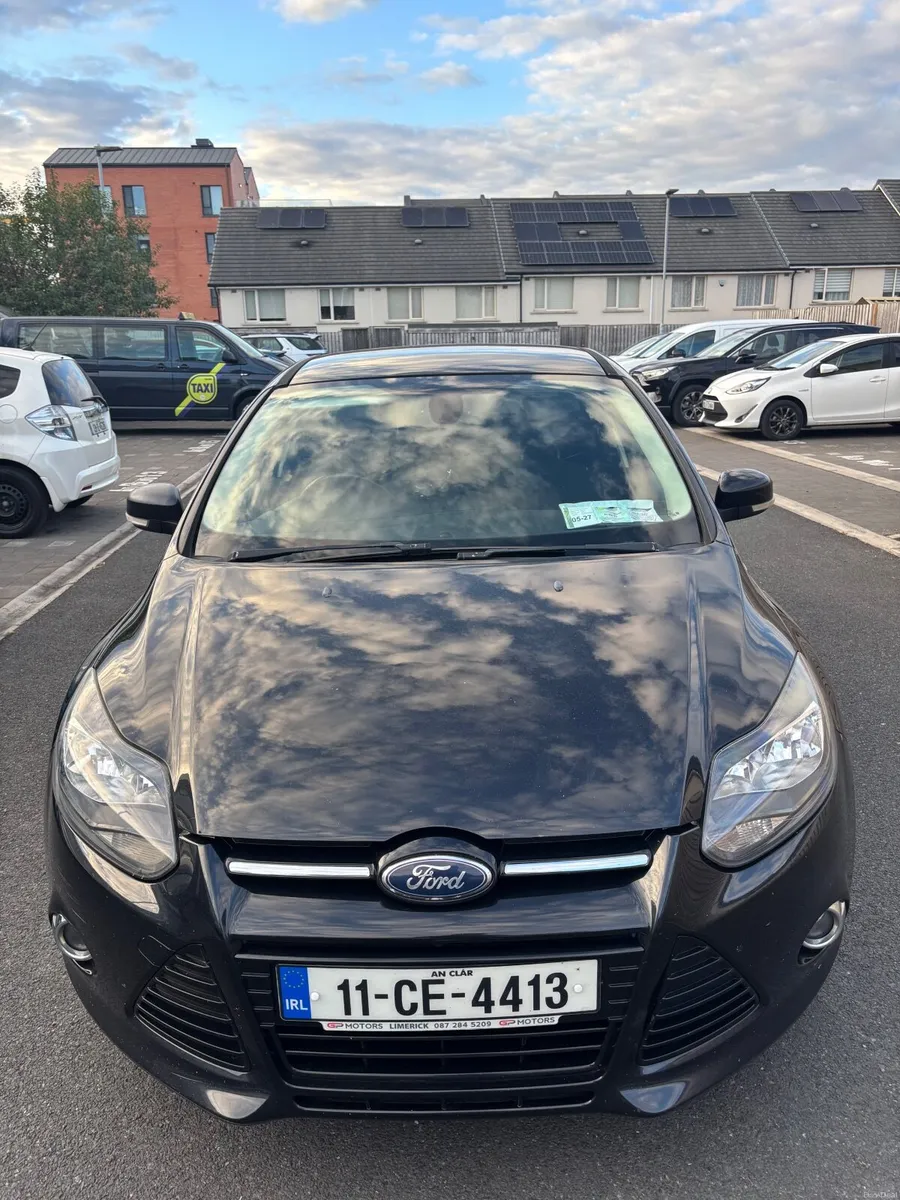 2011 Ford Focus Titanium – Well Maintained - Image 4