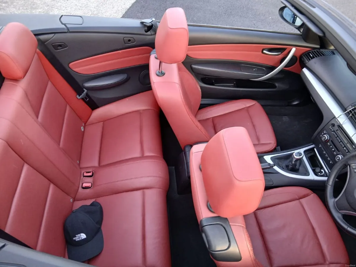 BMW 1-Series 2010 - Image 2