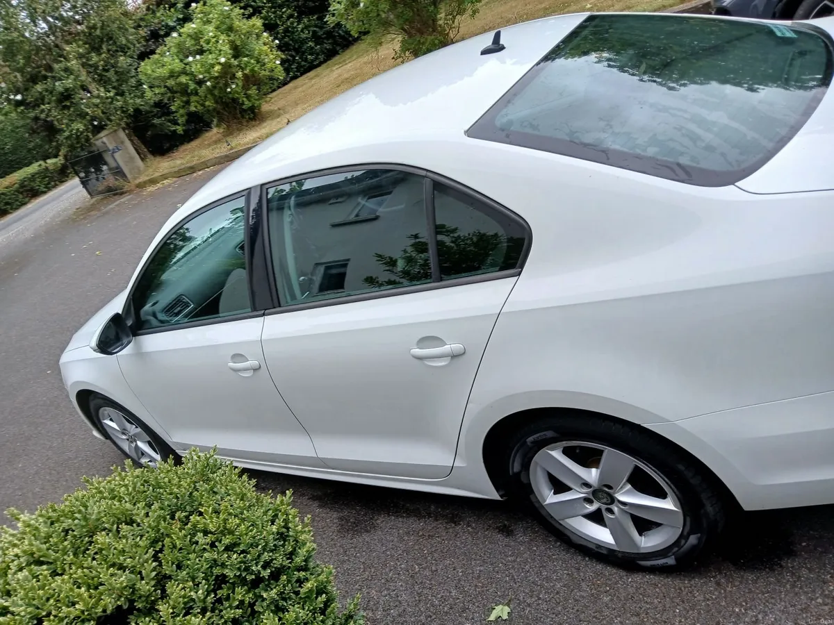 2015 Volkswagen Jetta 2.0 TDi NCTd - Image 6
