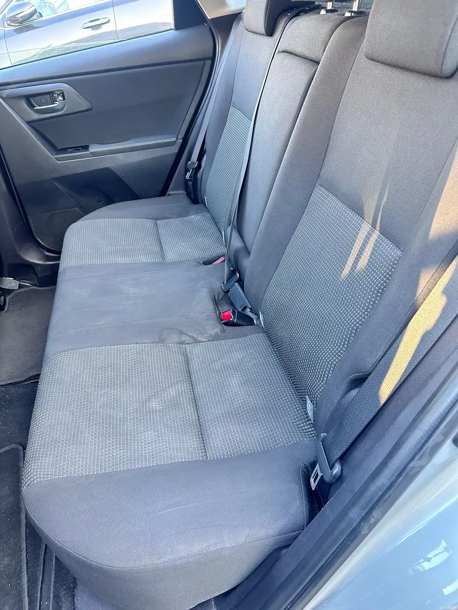 Car - Image 5
