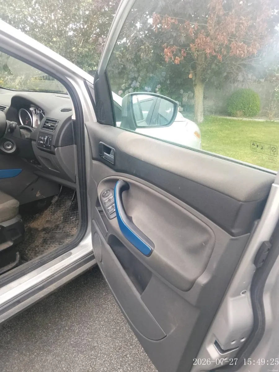 Ford Kuga 2009 - Image 6