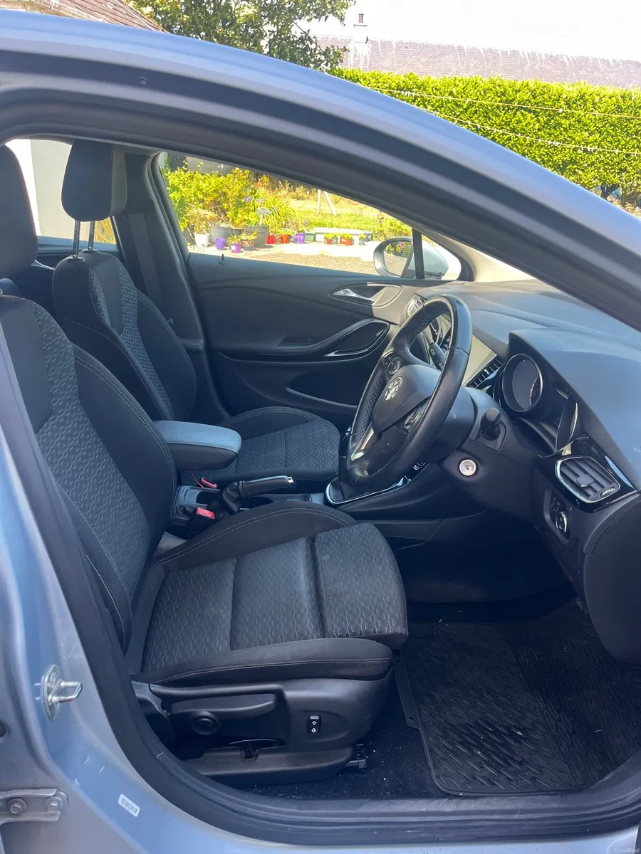 191 Vauxhall Astra - Image 3