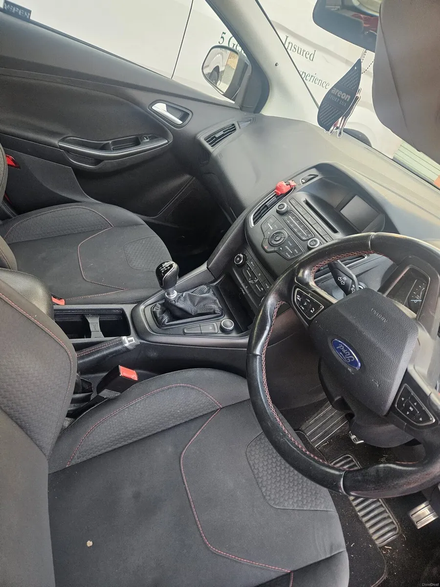 Ford focus - Image 5