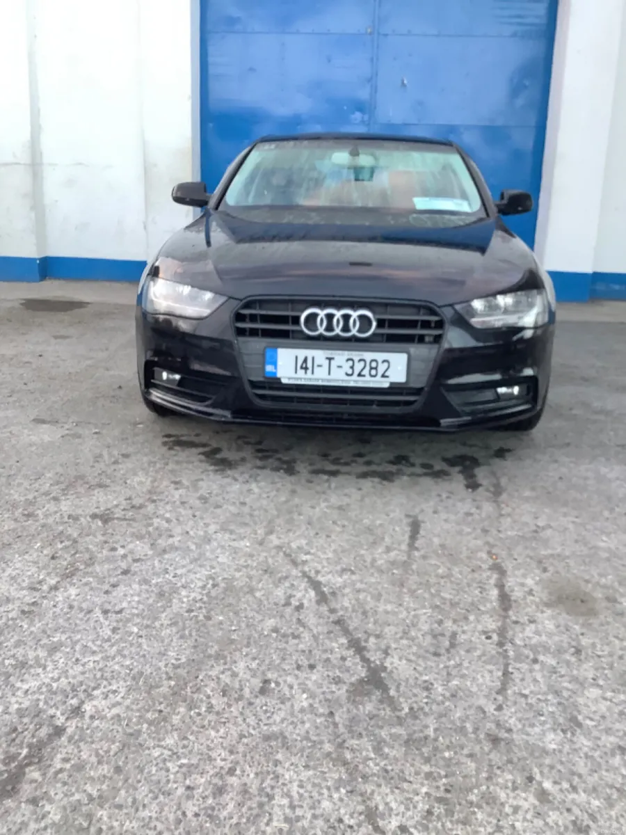 Audi A4 2014 - Image 2