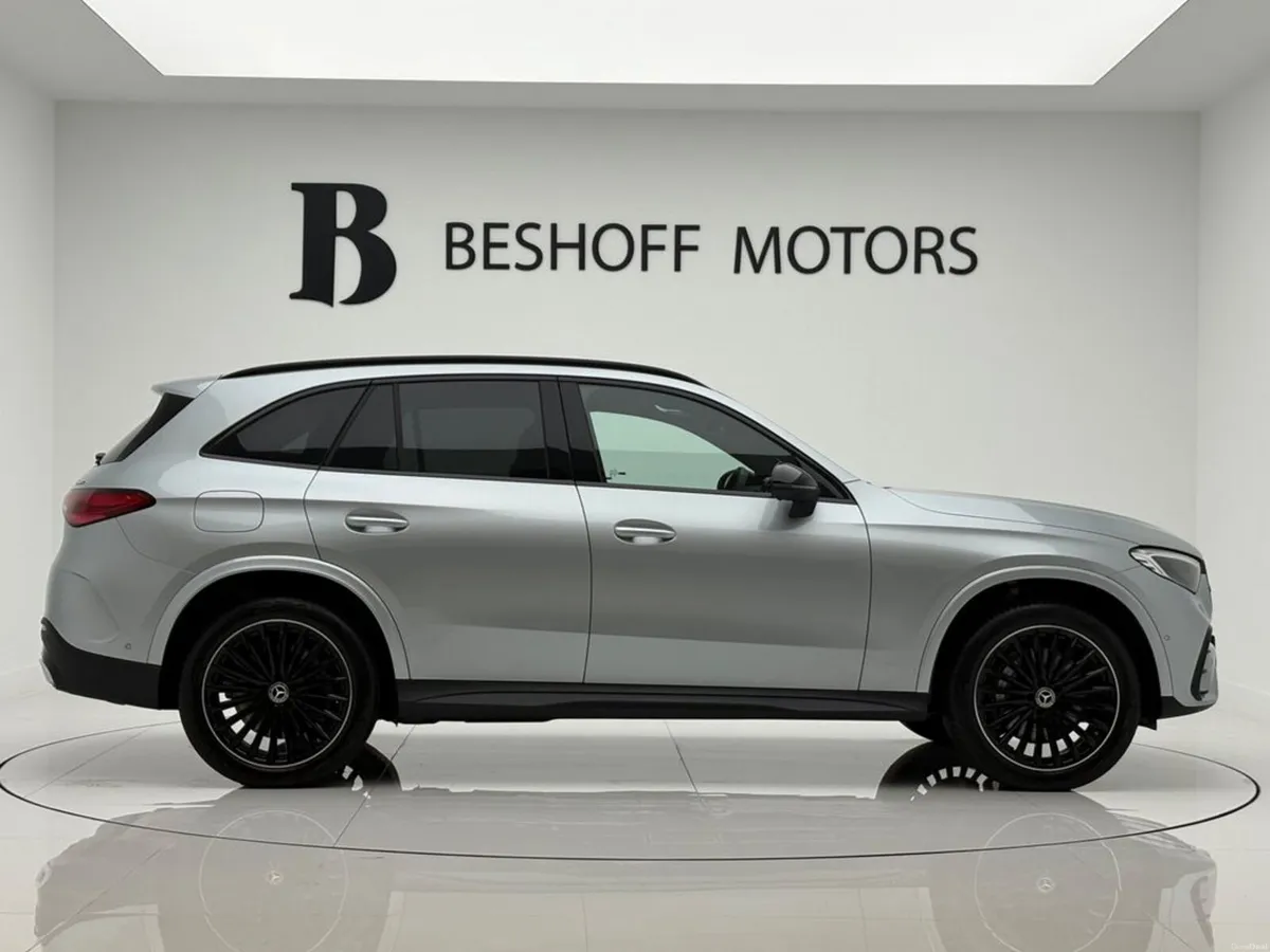 Mercedes-Benz GLC 300e 4MATIC URBAN EDITION=ONLY 2 - Image 4