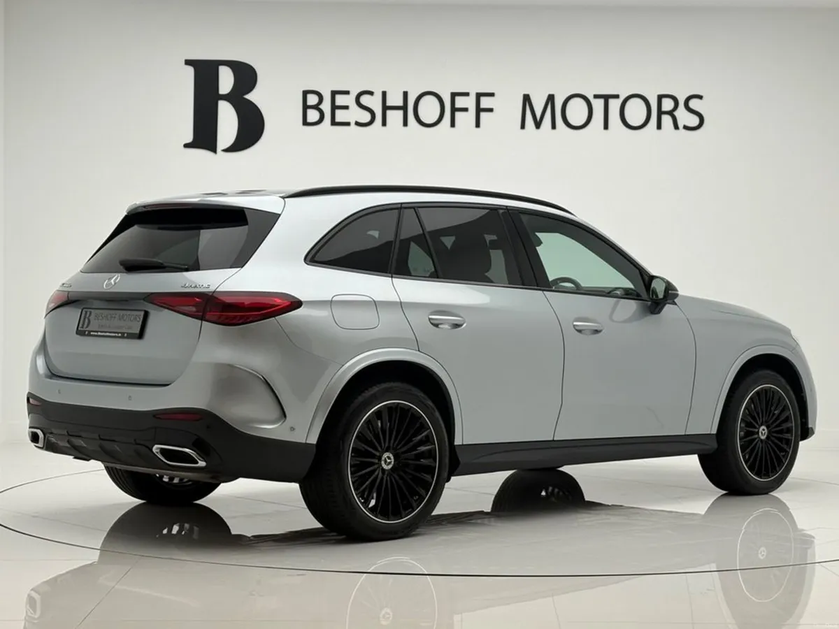 Mercedes-Benz GLC 300e 4MATIC URBAN EDITION=ONLY 2 - Image 5