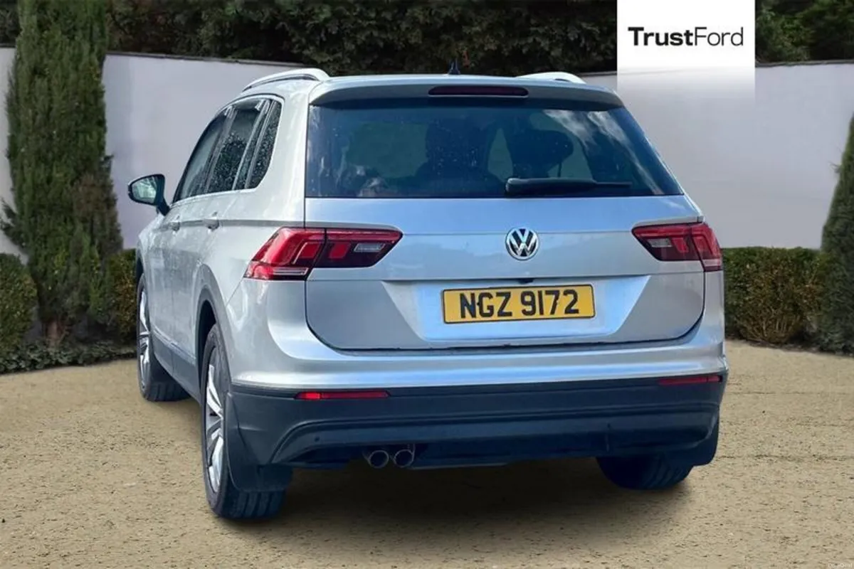 Volkswagen Tiguan 2.0 TDi 150 Match 5dr - Image 2