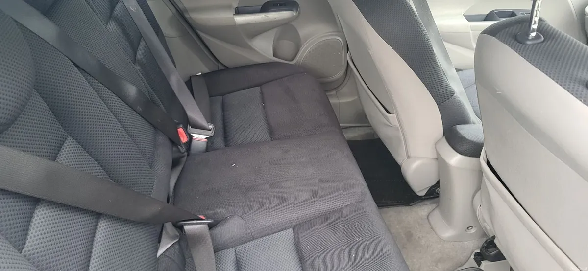 Honda Insight 2010 - Image 6