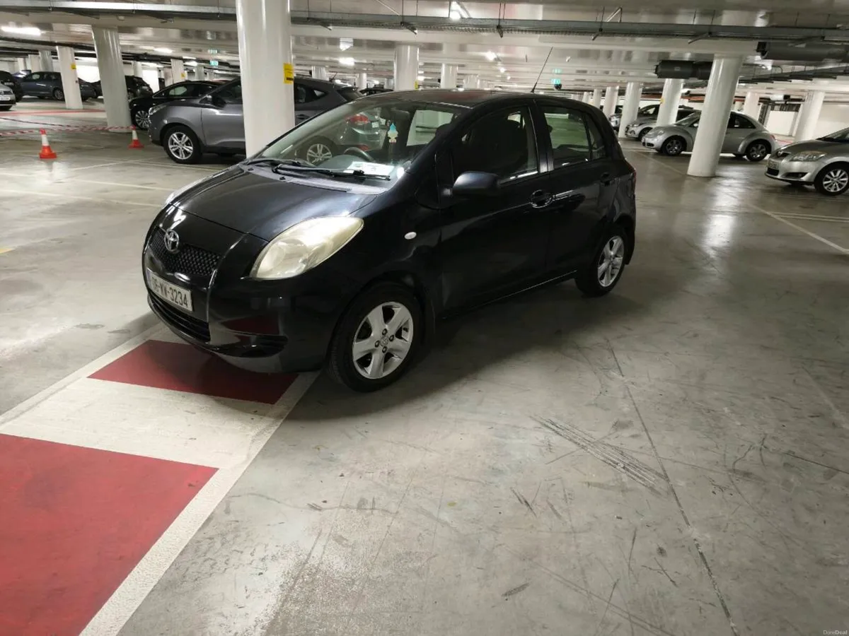 Toyota Yaris low km - Image 3