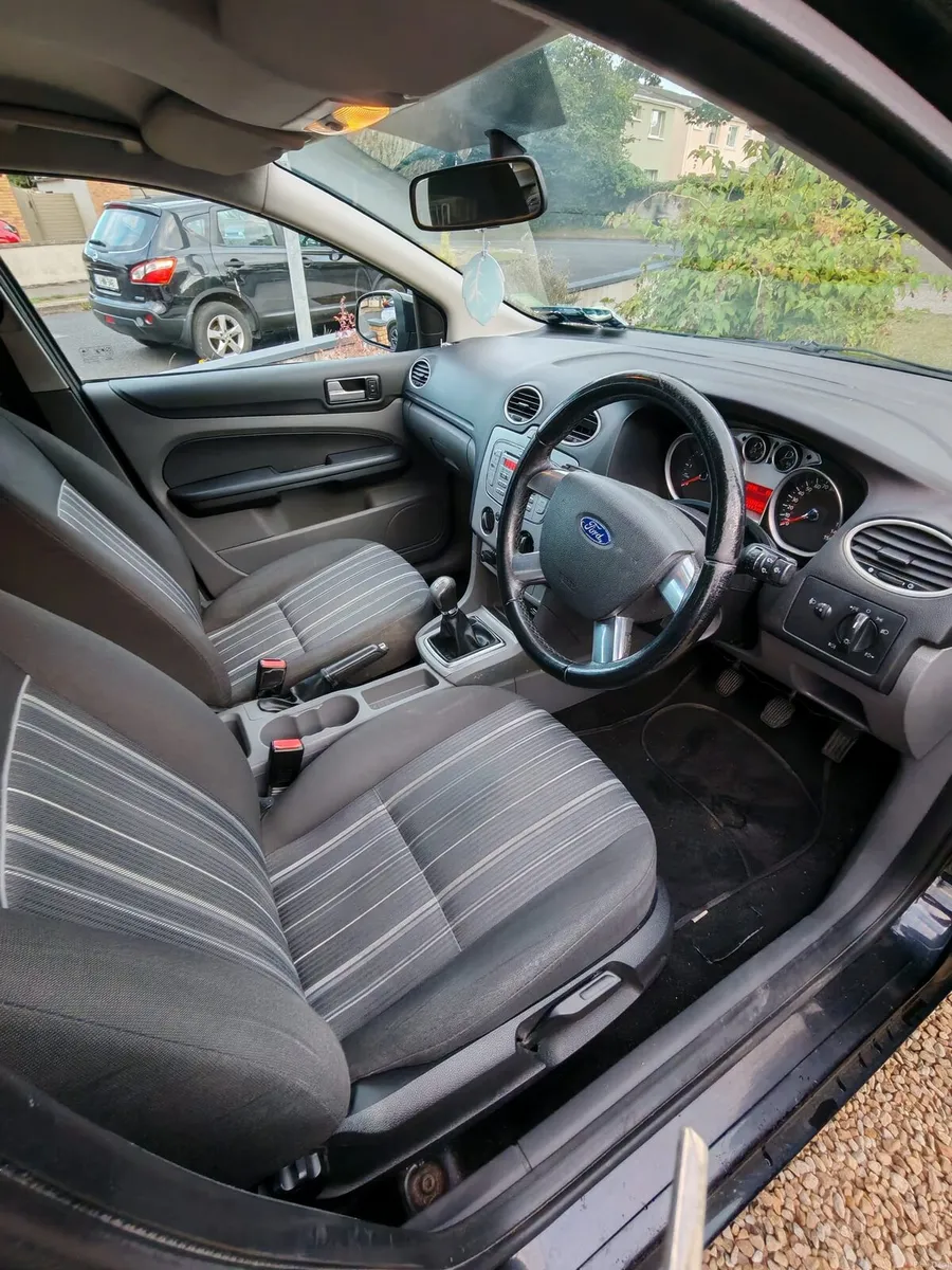 Ford Focus - Image 6