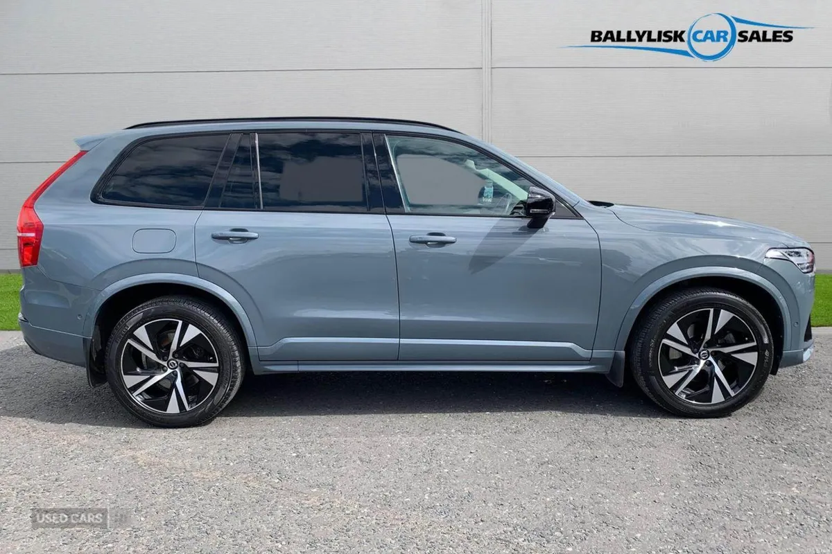 Volvo XC90 2.0 B5 MHEV 235PS Plus Diesel Hybrid Au - Image 3