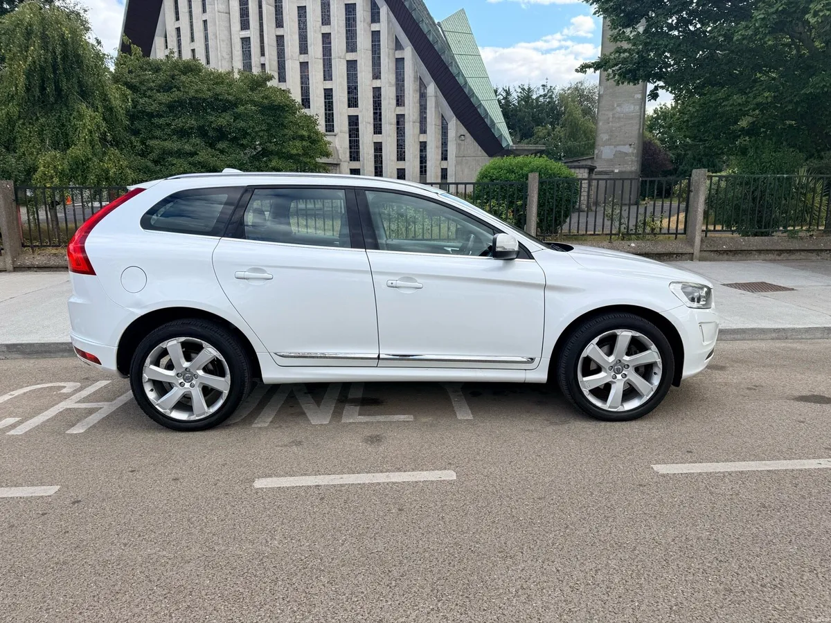 Volvo Xc60 Premium Class Automatic Nctd - Image 2