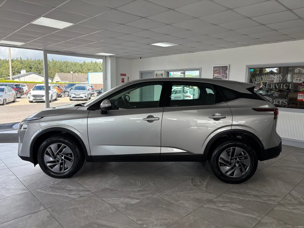 2023 (232) Nissan Qashqai Accenta premium - Image 6