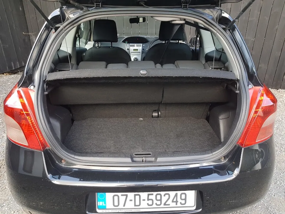 YARIS VERY LOW KM - Image 6