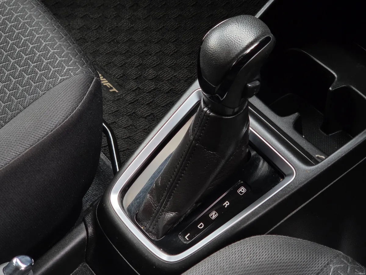 SUZUKI SWIFT 1.2 AUTOMATIC - Image 6