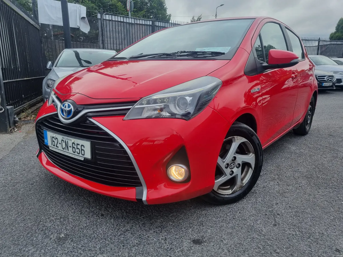 Toyota Yaris Hybrid 2016 - Image 6