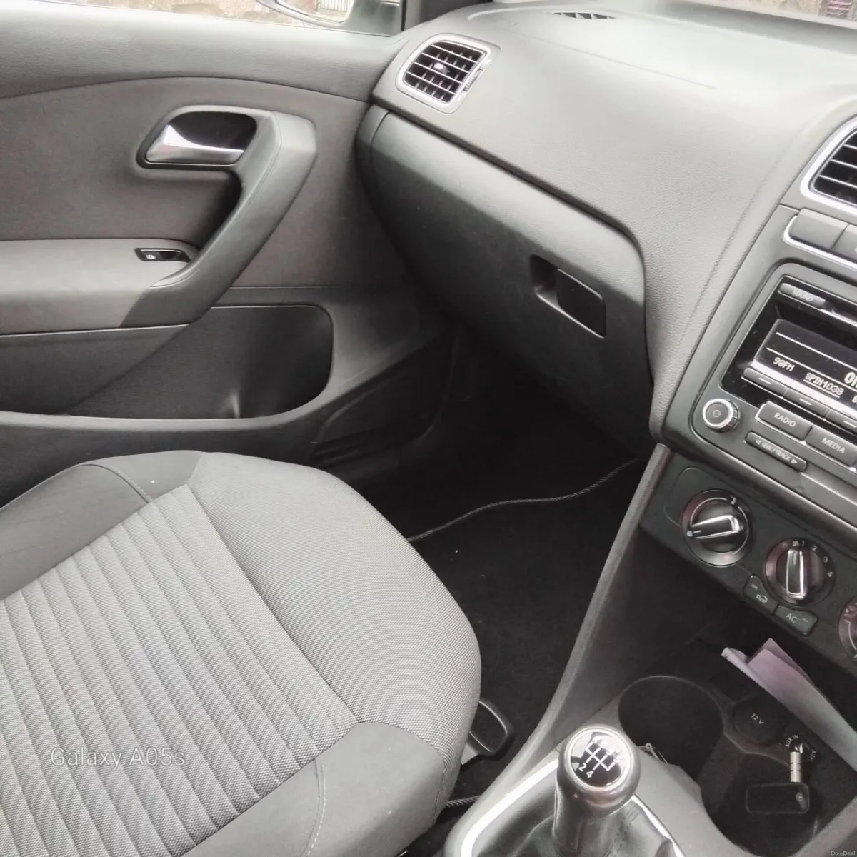 Volkswagen Polo 2012 - Image 5