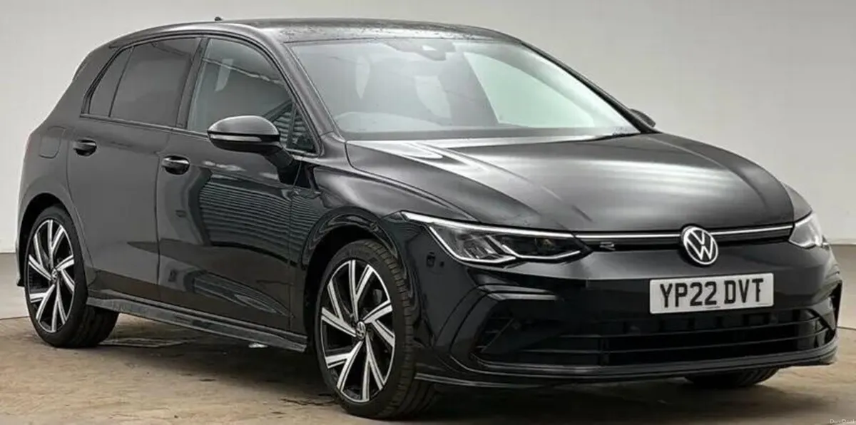 2.0 TDI R-Line Hatchback 5dr Diesel DSG Euro 6 (s/ - Image 1